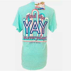 NWT! NEW! JADELYNN BROOKE FIND THE YAY IN EVERYDAY RAINBOWS TEE T-SHIRT MINT XS